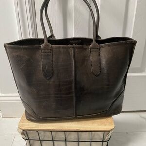 Frye Cara Tote - Smoke